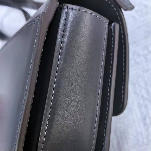 Tory Burch Eleanor Shoulder Bag - Picture 3 of 8